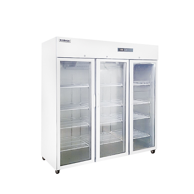 実験室冷蔵庫1500L